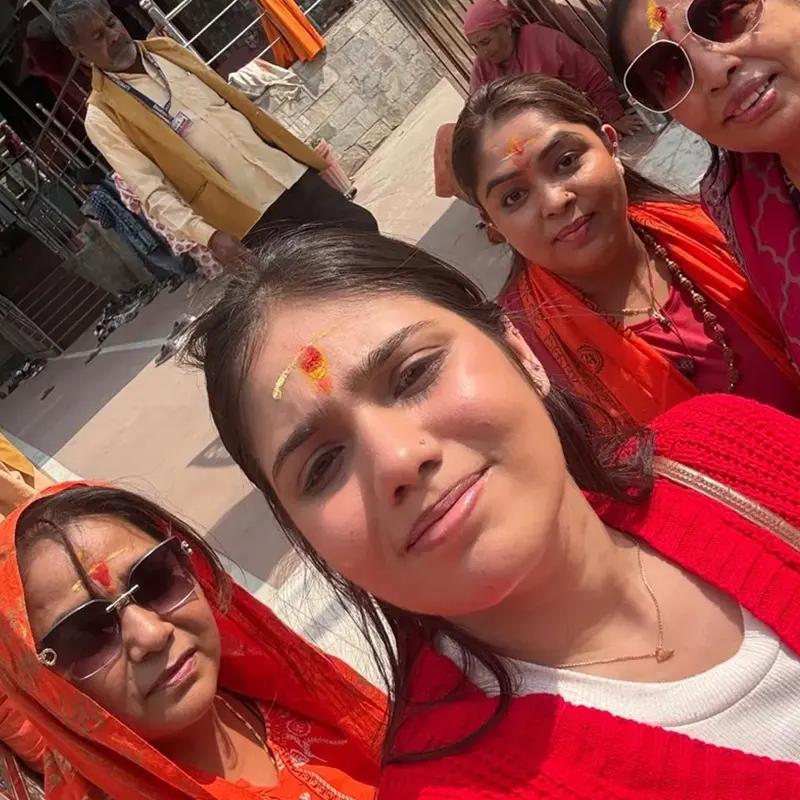 Arti Madam and family creating memories during their Char Dham Yatra